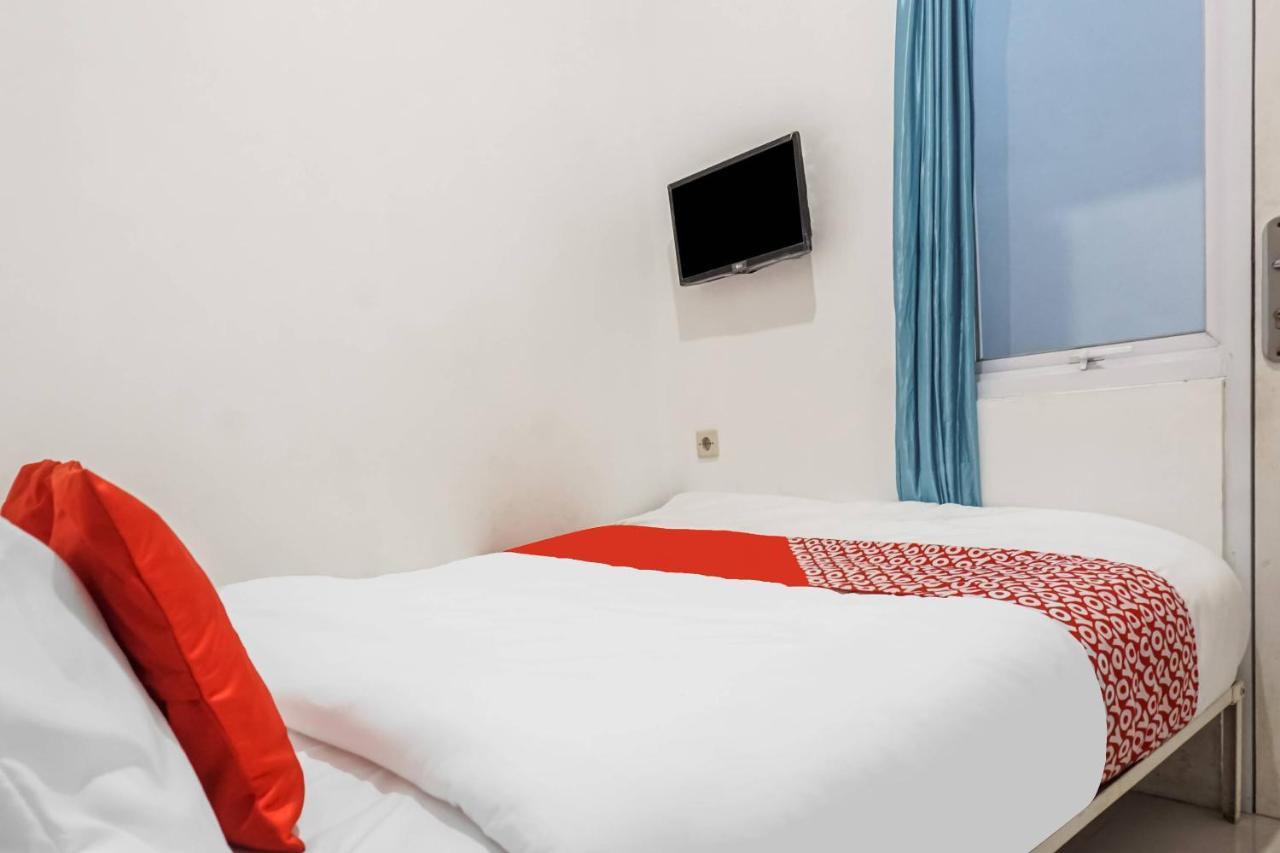 Super Oyo 91074 Stariez Senen Syariah Hotel Jakarta Luaran gambar