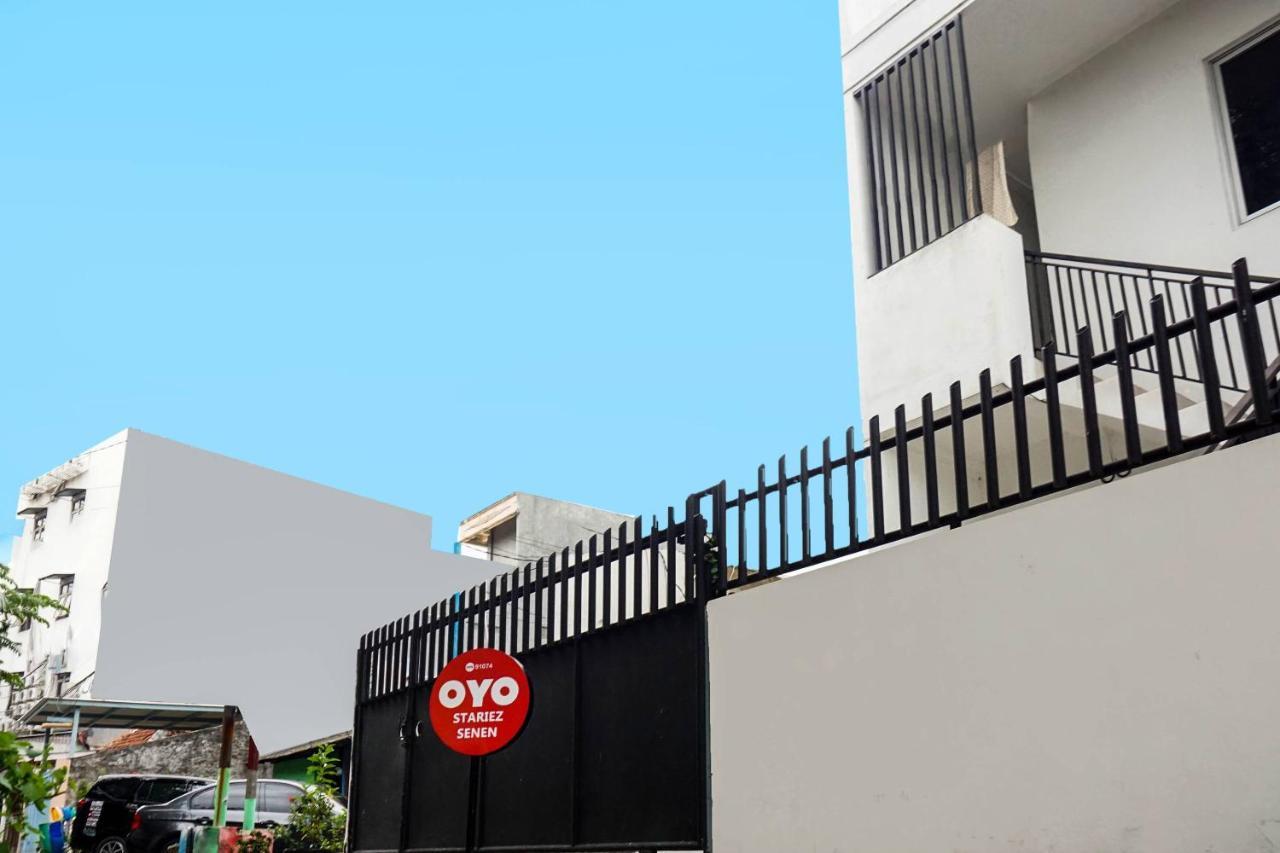Super Oyo 91074 Stariez Senen Syariah Hotel Jakarta Luaran gambar