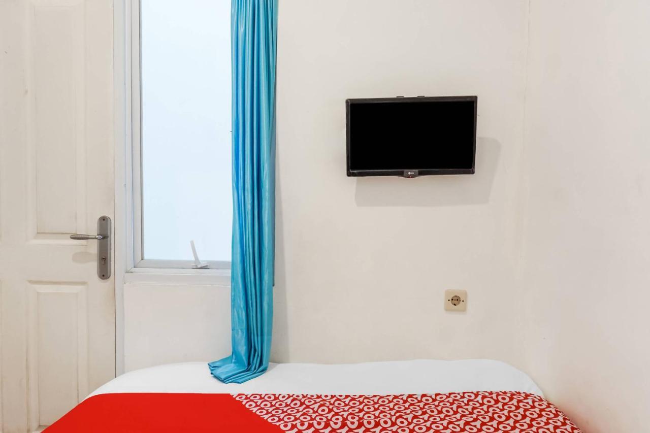 Super Oyo 91074 Stariez Senen Syariah Hotel Jakarta Luaran gambar