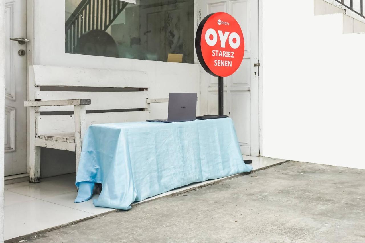 Super Oyo 91074 Stariez Senen Syariah Hotel Jakarta Luaran gambar
