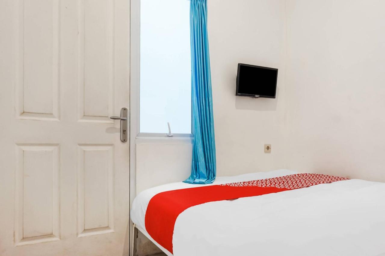 Super Oyo 91074 Stariez Senen Syariah Hotel Jakarta Luaran gambar