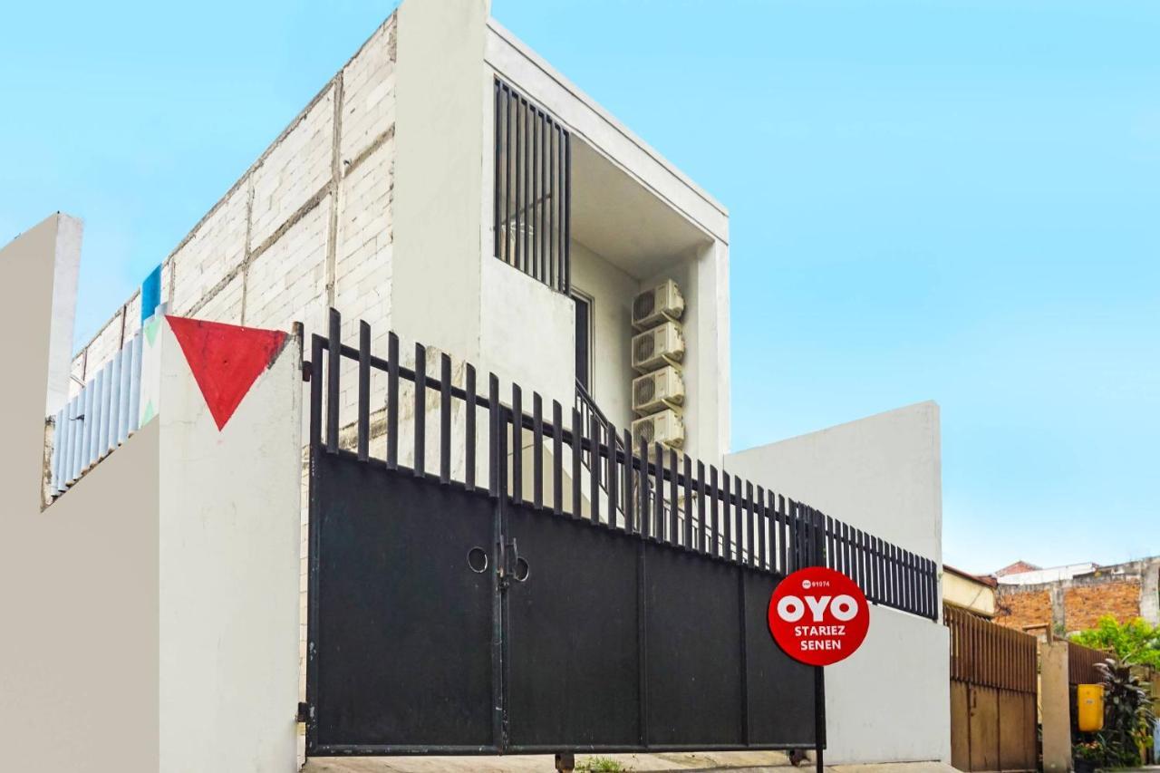 Super Oyo 91074 Stariez Senen Syariah Hotel Jakarta Luaran gambar