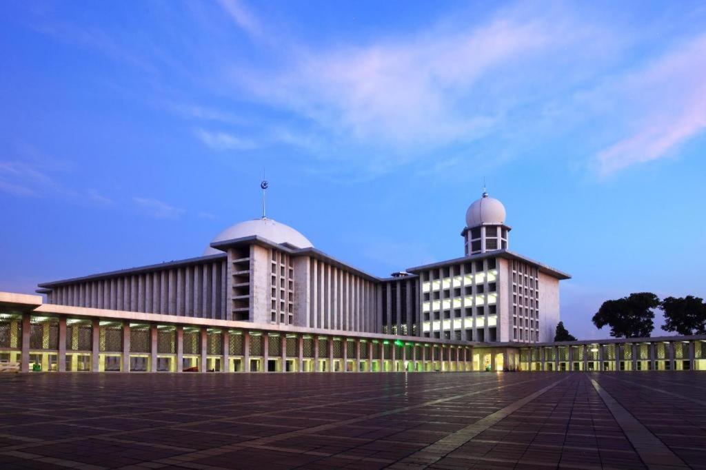Super Oyo 91074 Stariez Senen Syariah Hotel Jakarta Luaran gambar